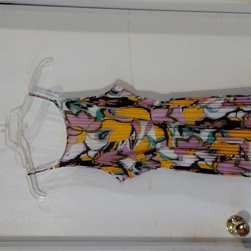 Summer Dress - Picture 9 of 12
